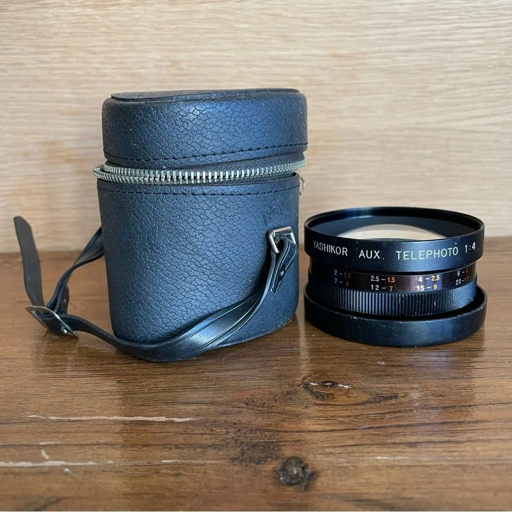 Yashikor Vintage 70s AUX Telephoto 1:4 Lens Adapter Y912 with Case
